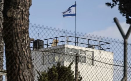 Israeli police raid UNRWA compound in East Jerusalem and replace UN flag with Israeli flag, head of the agency says